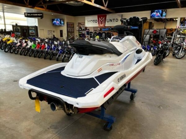 Yamaha VX Deluxe - Image 5